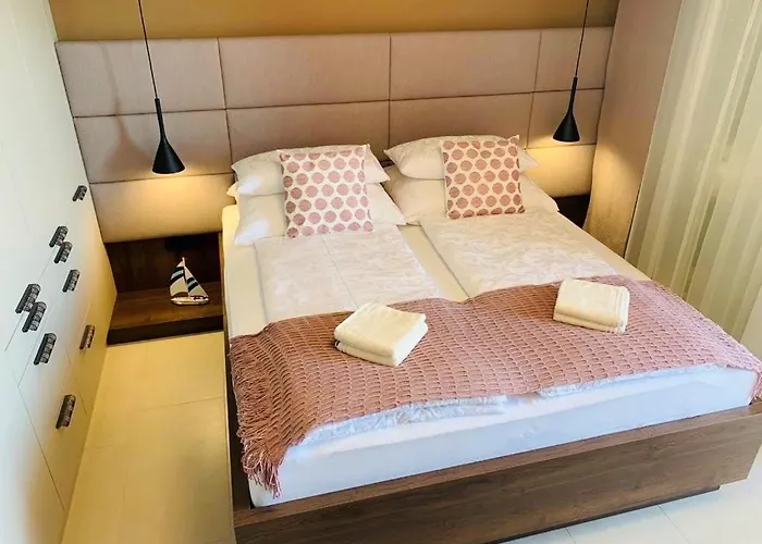 Apartment Panorama Sea View *