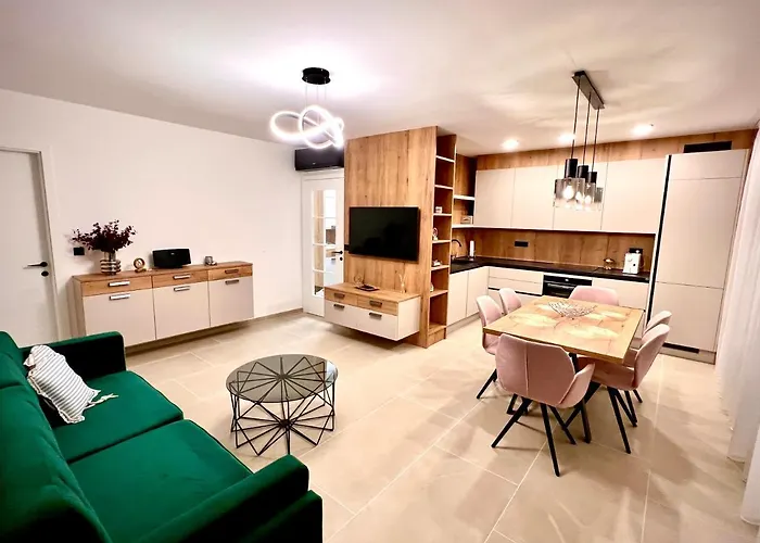 Panorama Sea View Apartment *