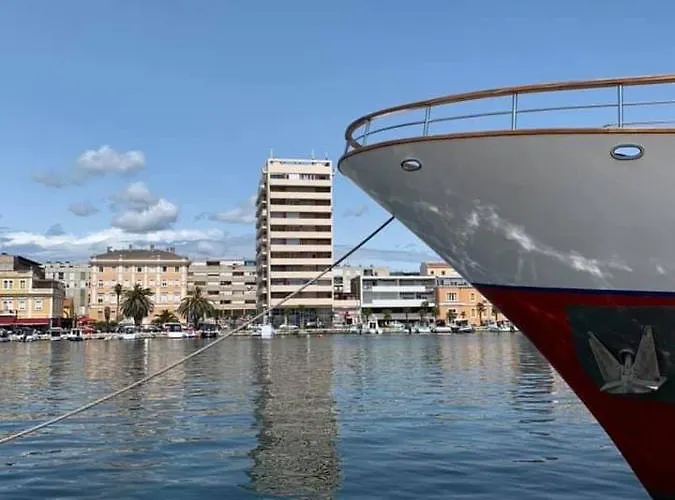 Panorama Sea View شقة *